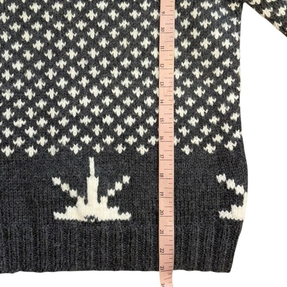 Christmas Sweater Reindeer Gray White Holiday Women’s S Knit Winter Festive - Picture 12 of 12